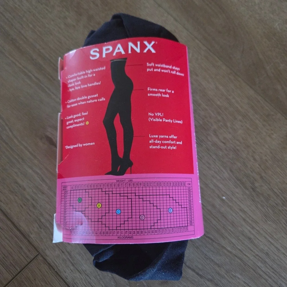 SPANX tight end